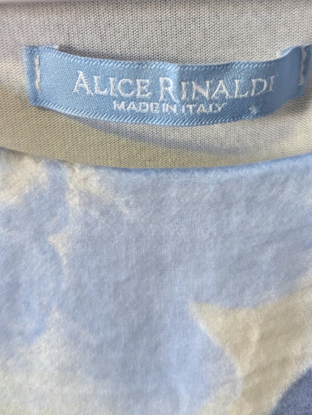 Alice Rinaldi Light Blue Star Print Top - Picture 4 of 4